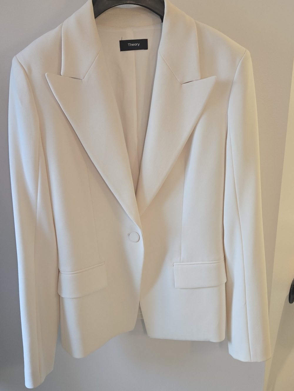 Theory Cream Single-Button Tailored Blazer